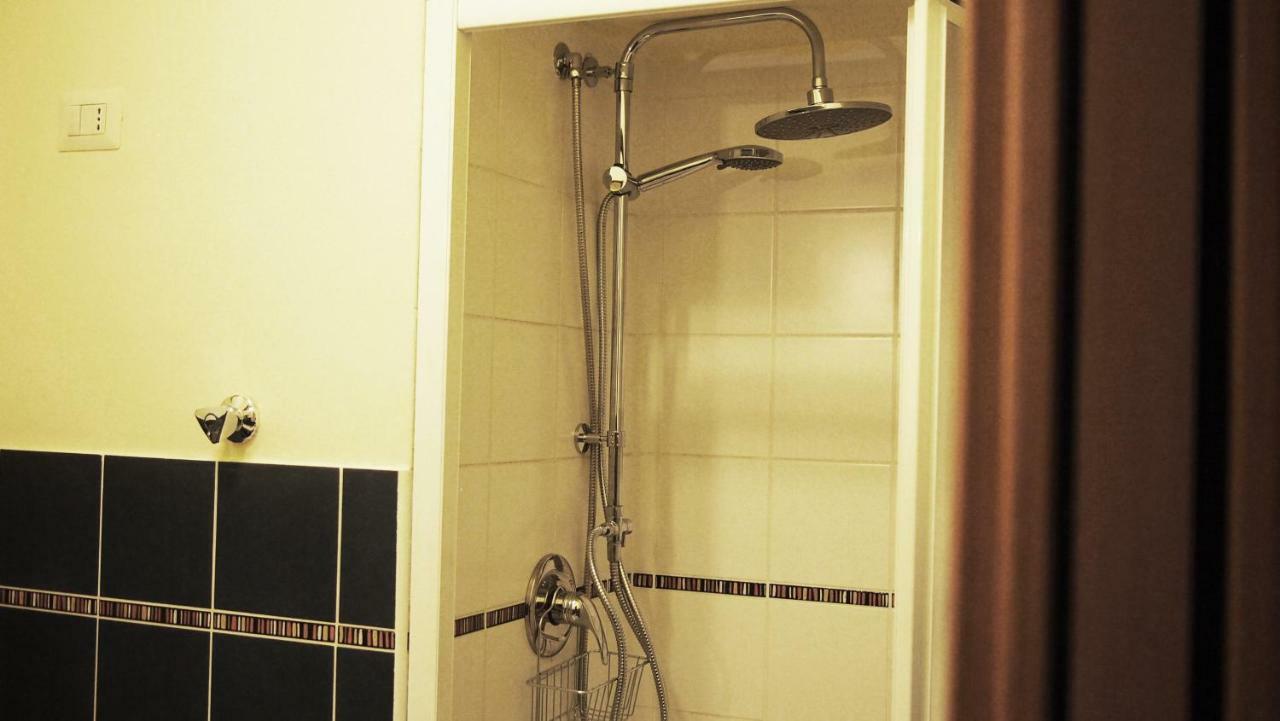 נאפולי Casa Laurino B&B מראה חיצוני תמונה
